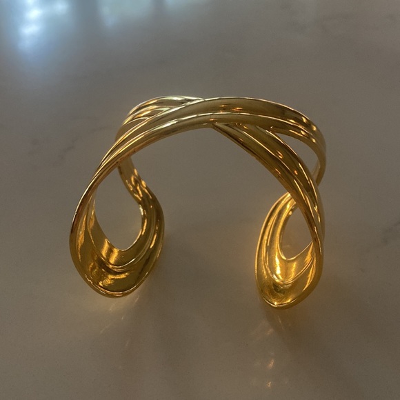 Vintage Gold Cuff - Picture 3 of 5